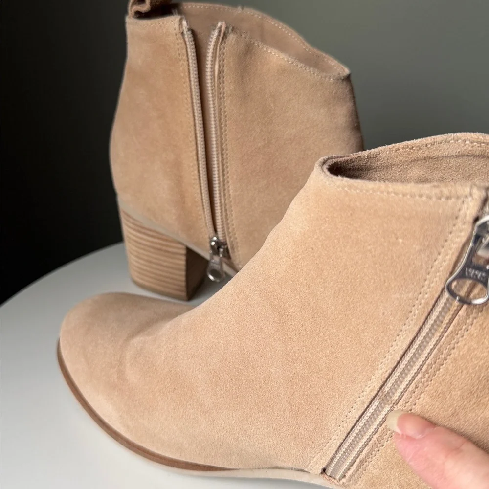 Matisse Cloey Beige Suede Fringe Side Zip Ankle Boots Stacked Heel Read